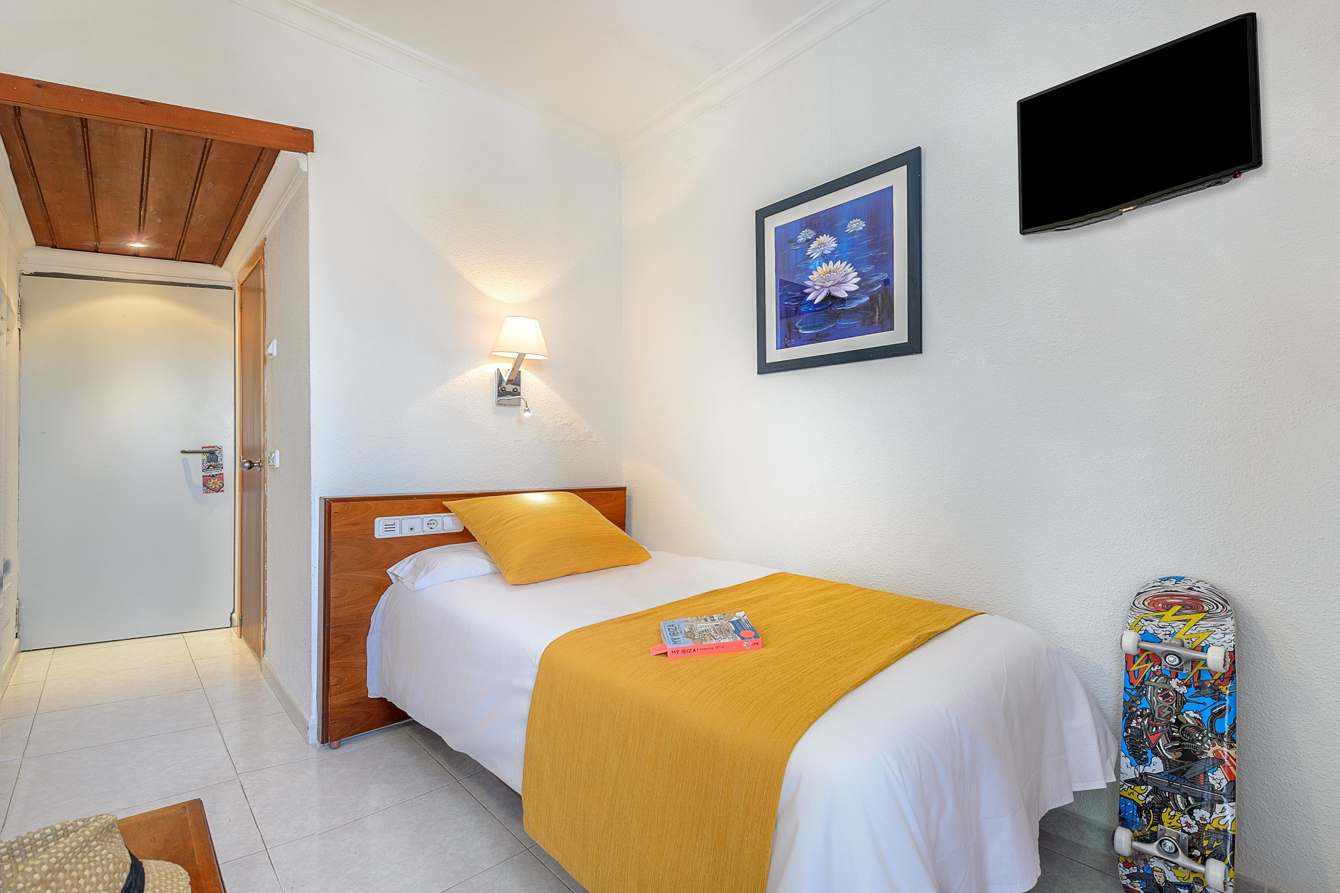 Aparthotel Vibra Bay San Antonio  Ngoại thất bức ảnh
