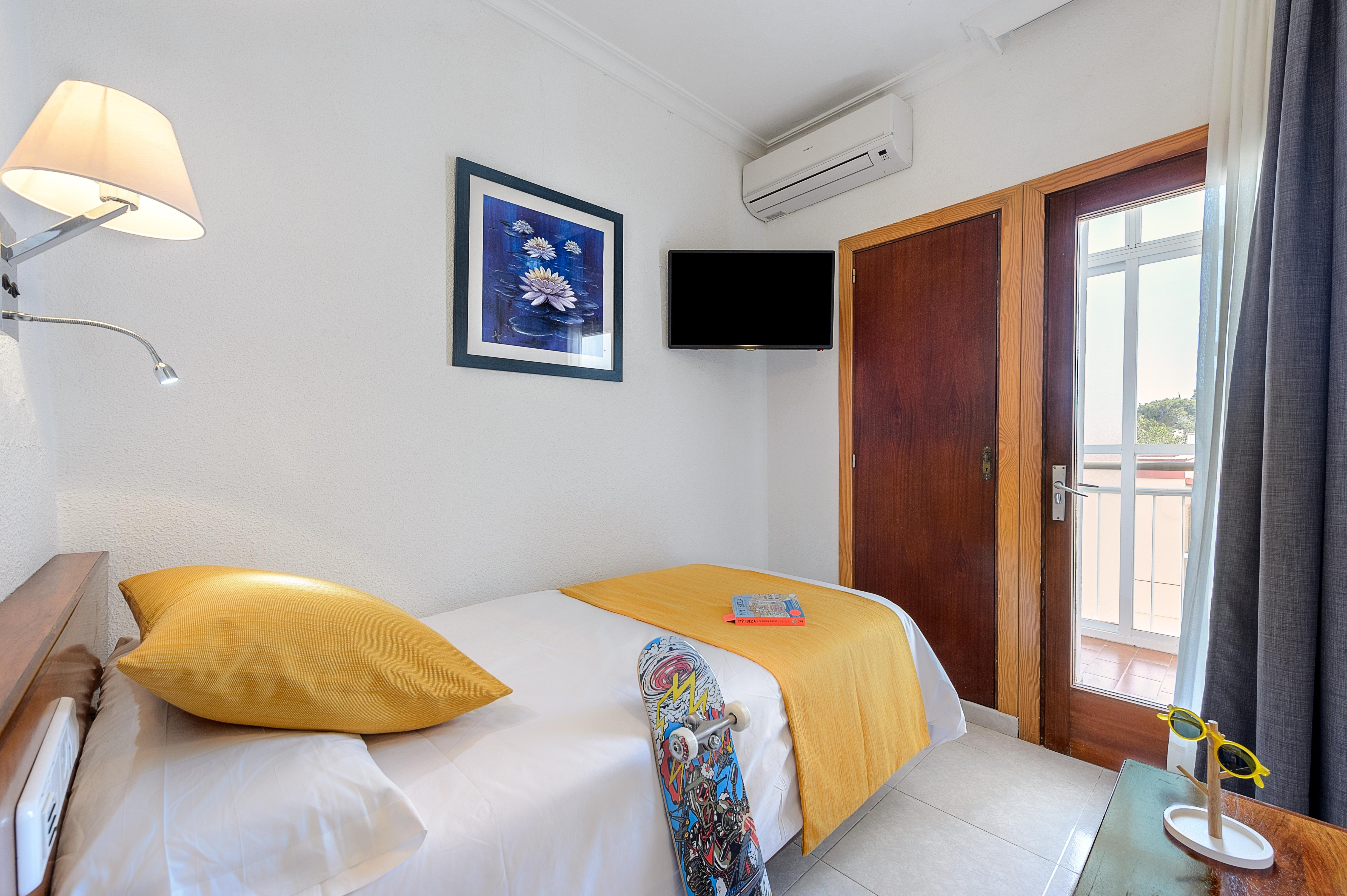 Aparthotel Vibra Bay San Antonio  Ngoại thất bức ảnh