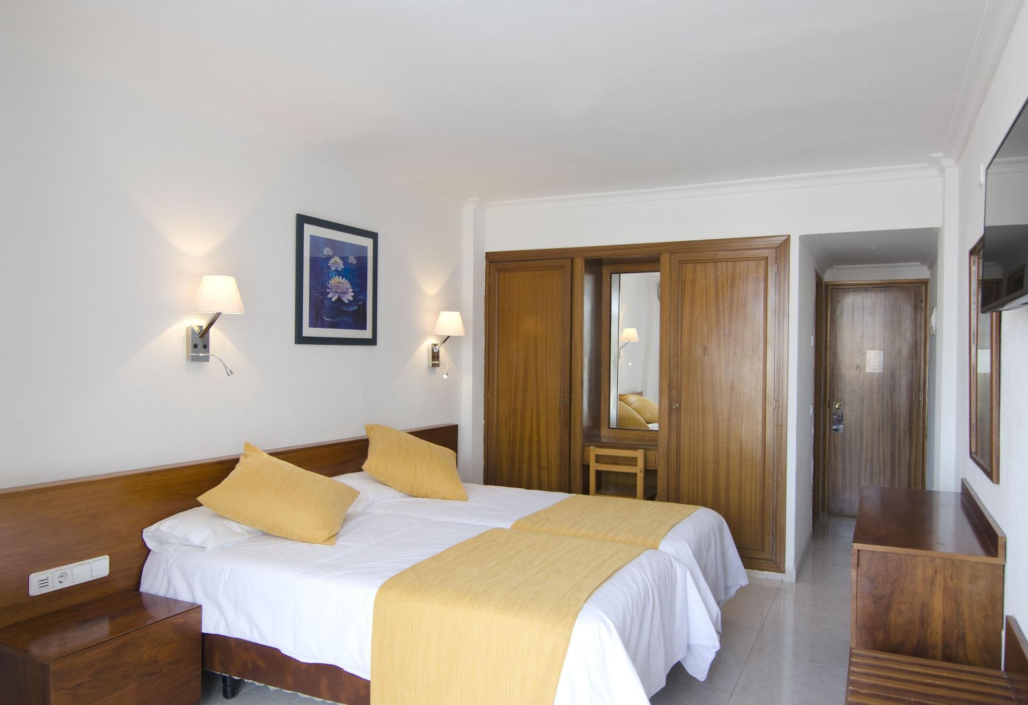 Aparthotel Vibra Bay San Antonio  Ngoại thất bức ảnh