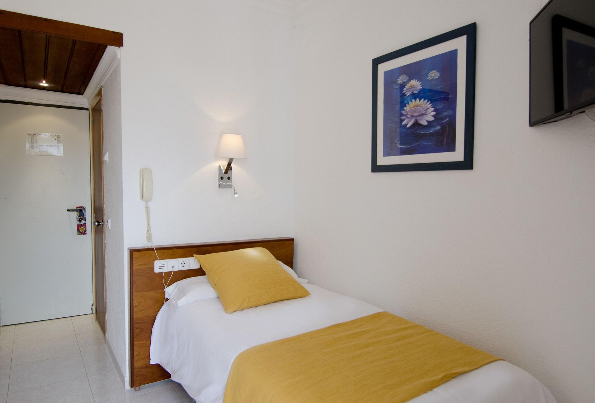 Aparthotel Vibra Bay San Antonio  Ngoại thất bức ảnh